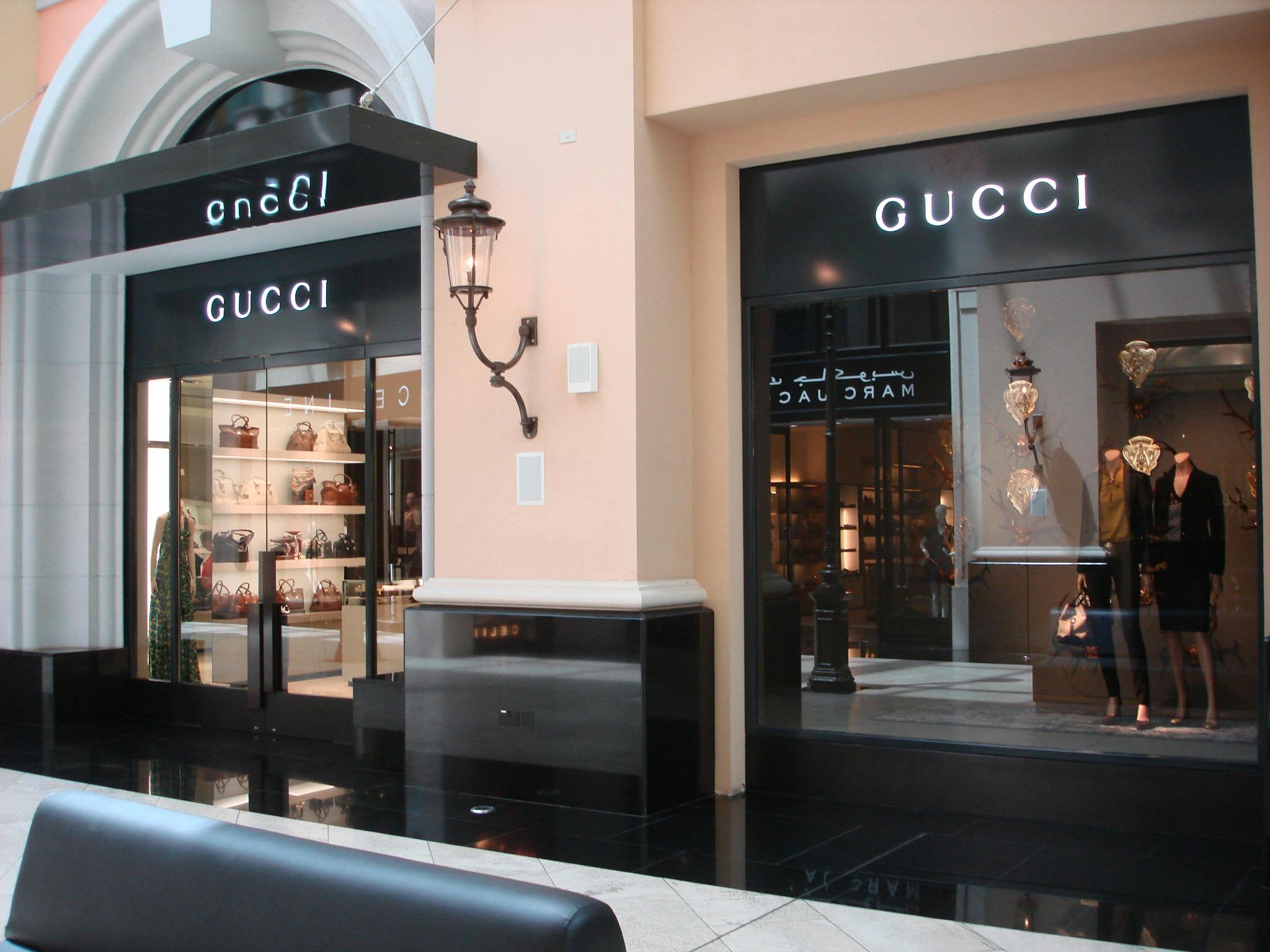 Shop at Fashion Avenue for Luxury Brands